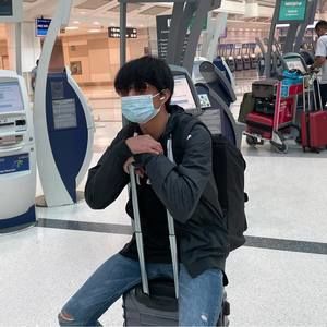 Meet your Posher, Alexis